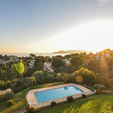 1 Bedroom Cozy In * Cannes