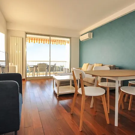 1 Bedroom Cozy In Apartment