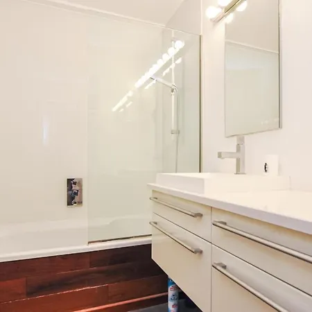 Apartment 1 Bedroom Cozy In Cannes