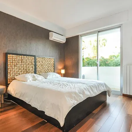 1 Bedroom Cozy In Apartment *